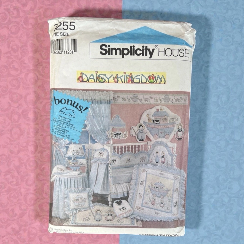 VTG Simplicity 7255 Daisy Kingdom Nursery Pattern Quilt Crib Bedding CUT